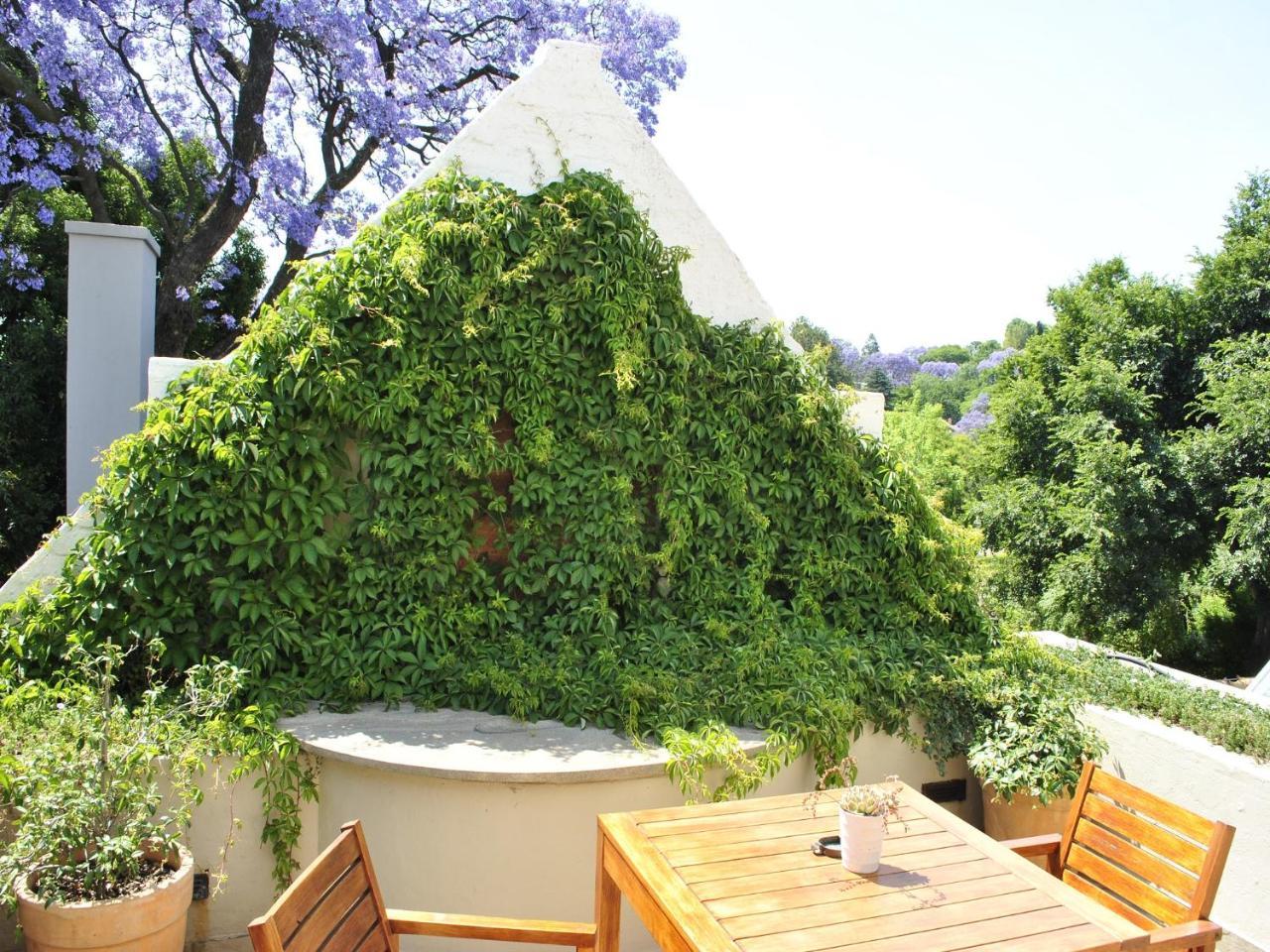 Bed and Breakfast Doveton House à Johannesbourg Extérieur photo