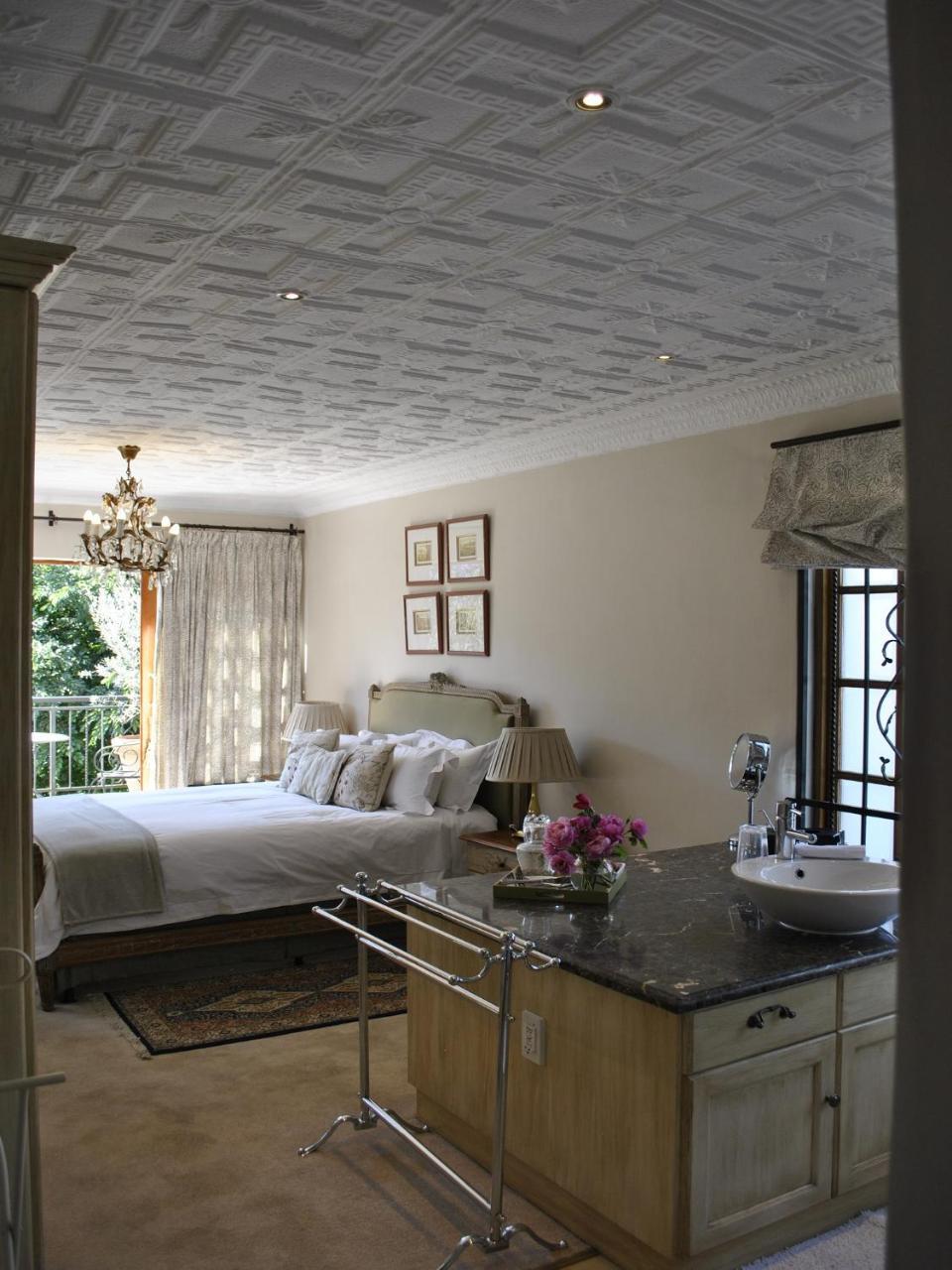 Bed and Breakfast Doveton House à Johannesbourg Extérieur photo